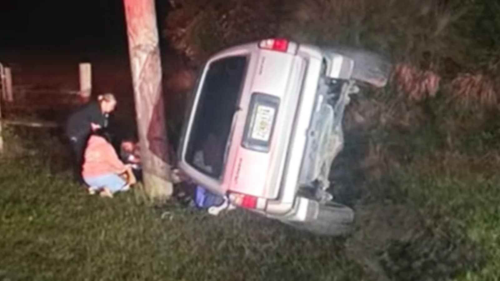 Ein neun Fuß großer Alligator, ein Stahlpfahl und ein Toyota 4Runner, der beide traf | Carscoops