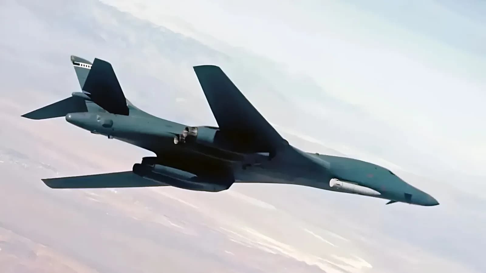 US Air Force enthüllt B-1B Bomber mit hyperschonischem Raketensystem