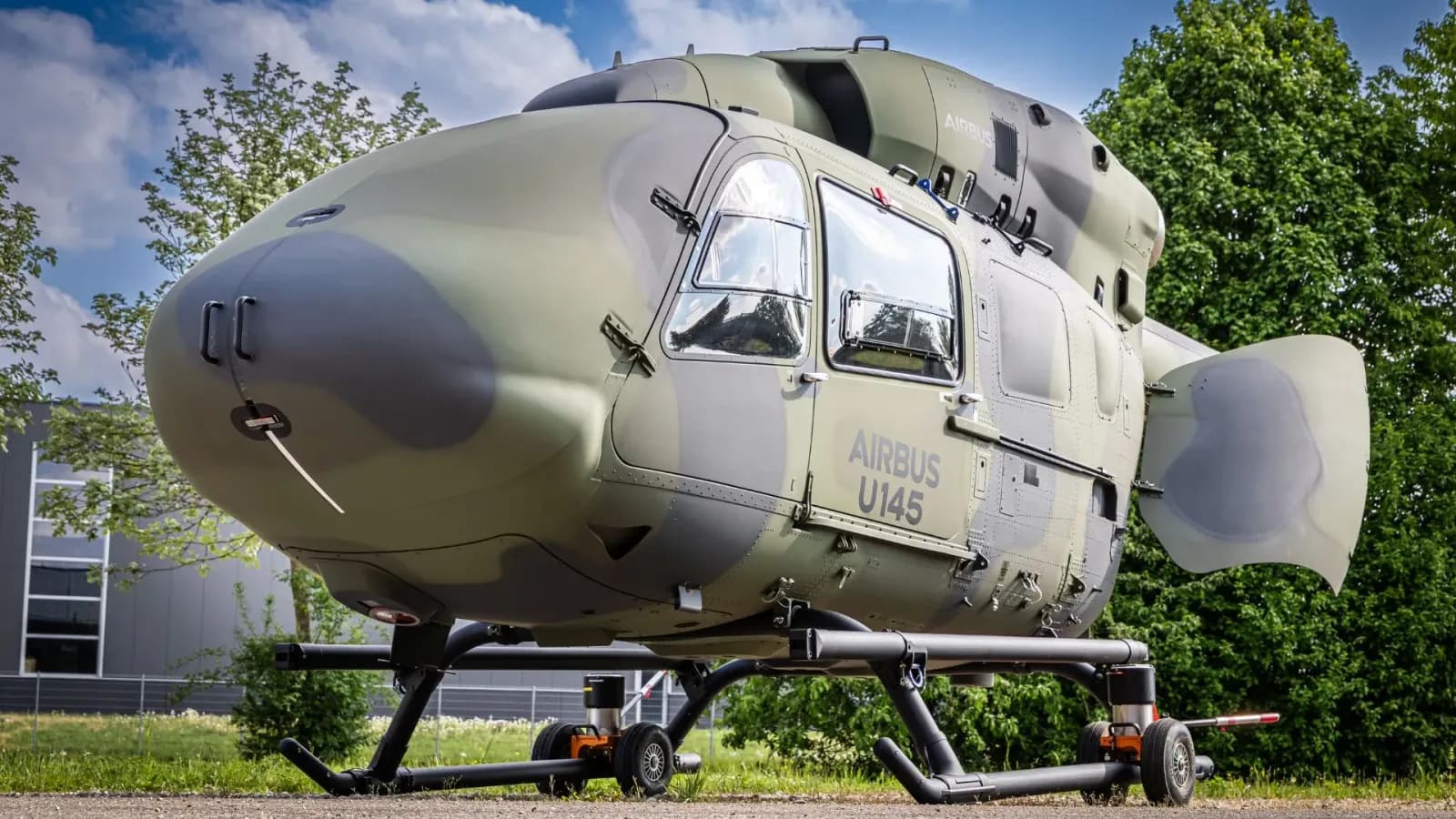 Airbus stellt unbemannten Kampfhubschrauber U145 ohne Cockpit vor