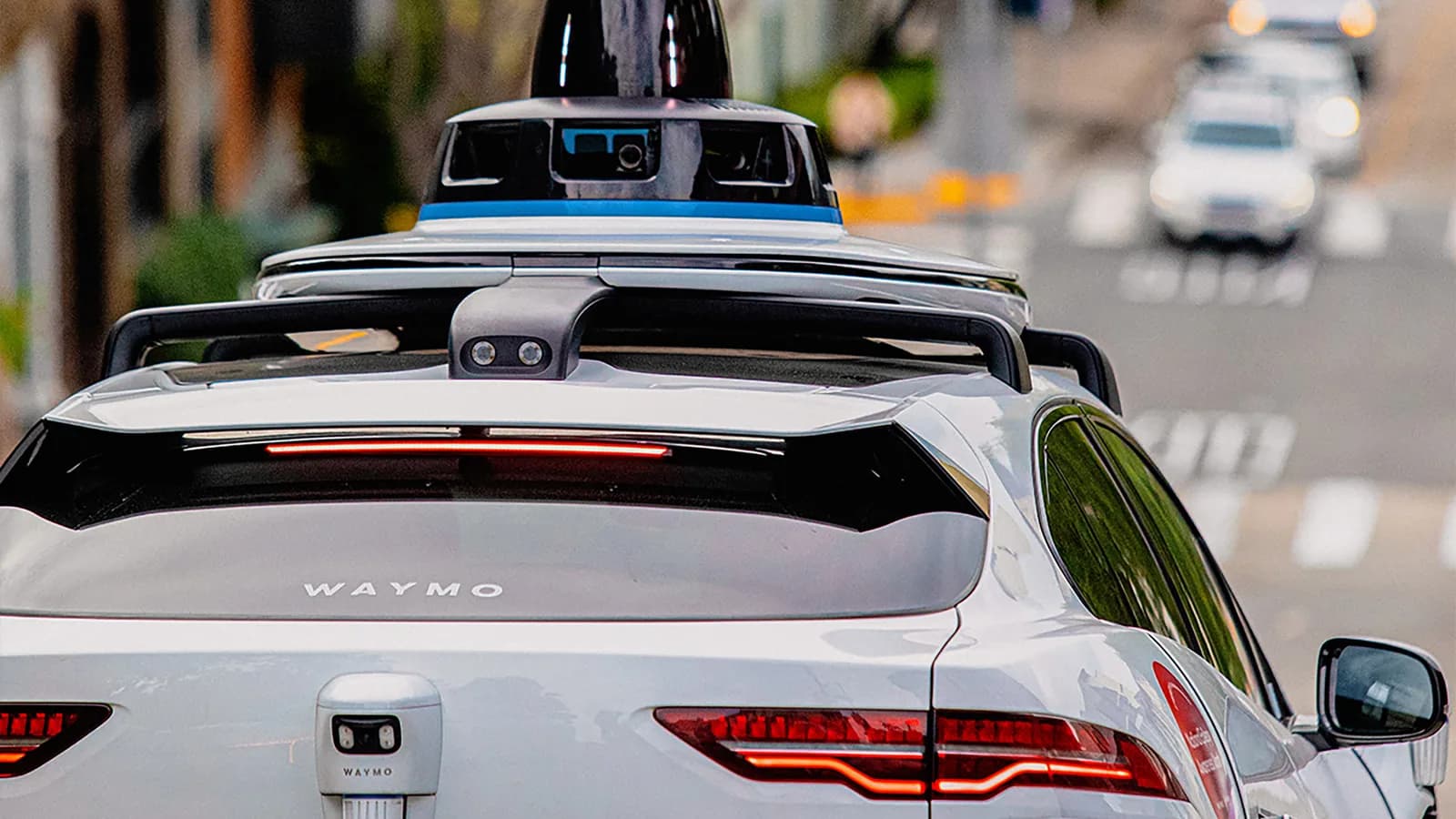 Kalifornien schließt die Lücke, die Robotaxis vor Verkehrsbußgeldern schützte | Carscoops