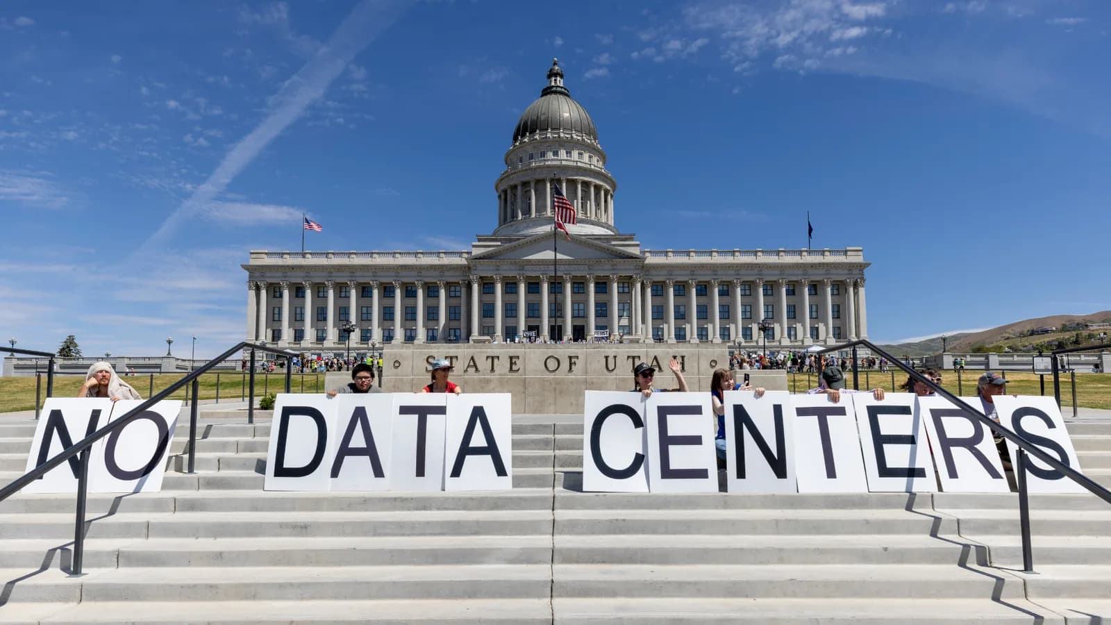 Lecks enthüllen: US-Behörden fürchten Anstieg von „Anti-Tech-Extremisten" bei wachsender Kontroverse um KI-Rechenzentren