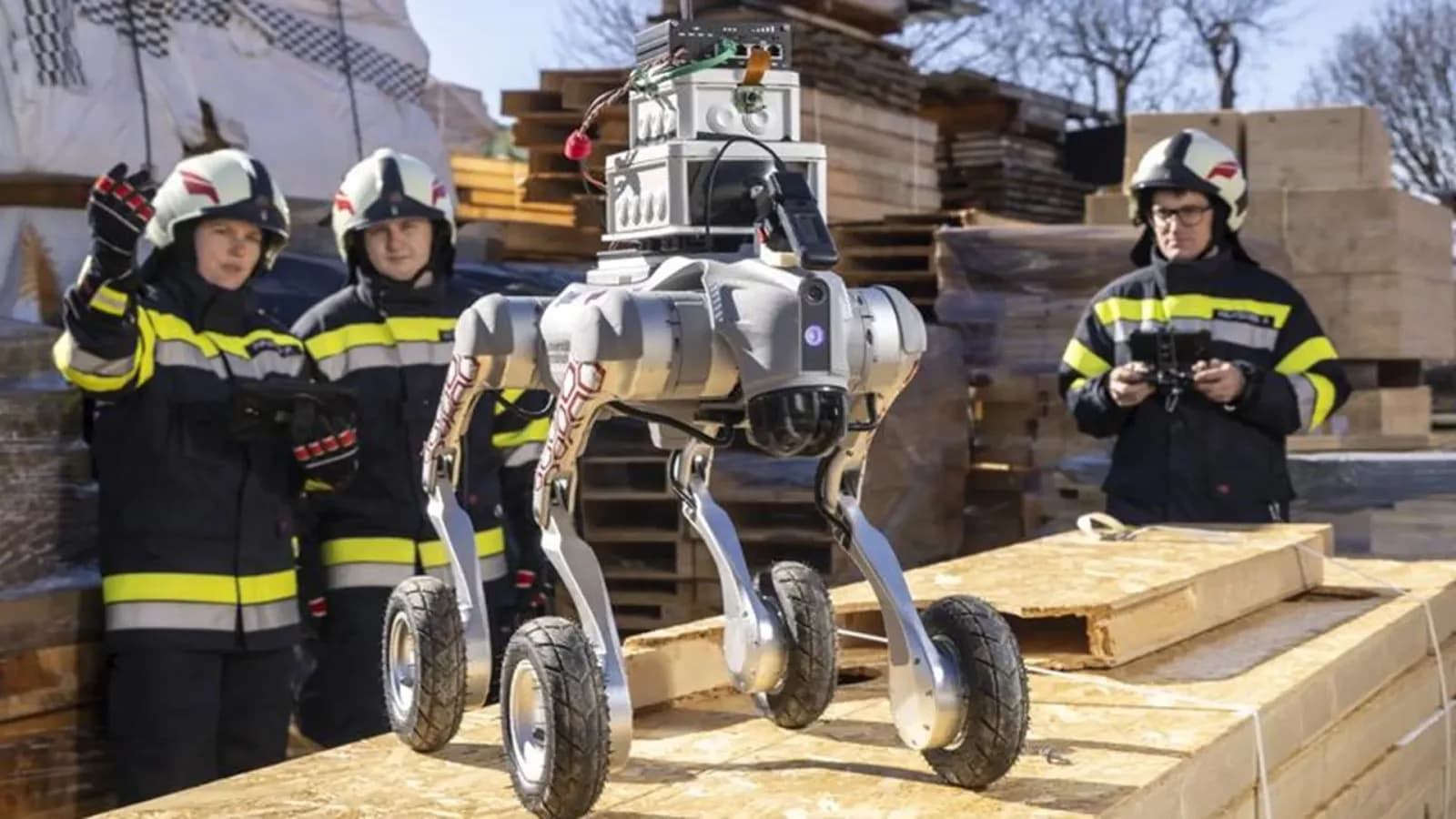 Roboterhund erfasst Giftstoffe bei Bränden