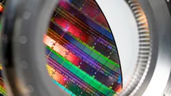 Chinesischer Startup behauptet: Photonen-Chip-Fertigung ohne DUV-Lithografie durch Nanoimprint-Prozess senkt Kosten um 90 % bei 8-Zoll-Wafern.