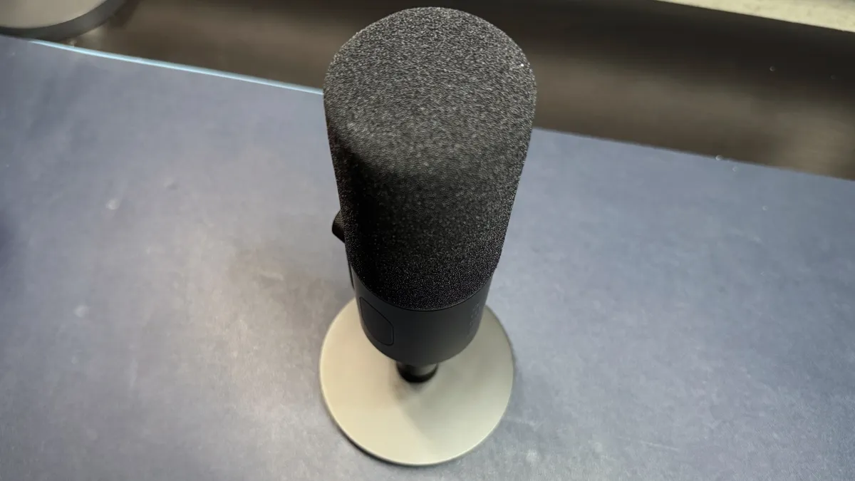 Razer Seiren V3 Pro Review: USB, XLR, and 32-bit float