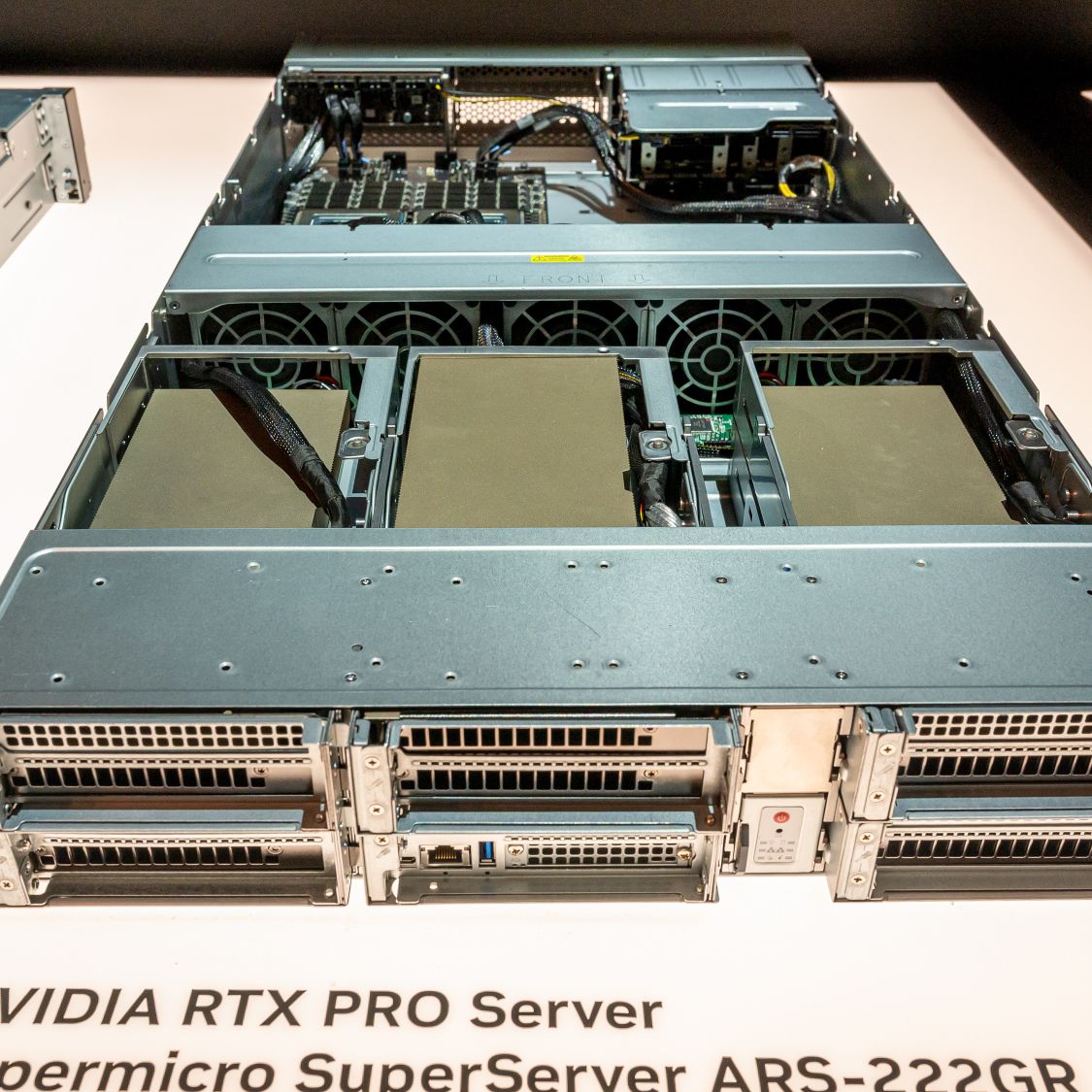 Taiwanische Behörden verhaften drei Personen wegen Nvidia-Chip-Smuggels nach China; Japan diente als Umsteigepunkt für verbotene Supermicro-Server nach Hongkong