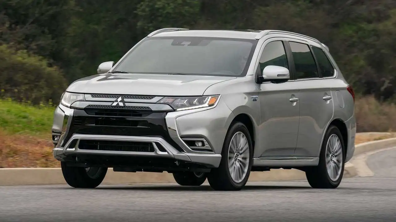 Mitsubishi ruft 108.000 SUVs wegen Problemen mit der Heckklappe zurück