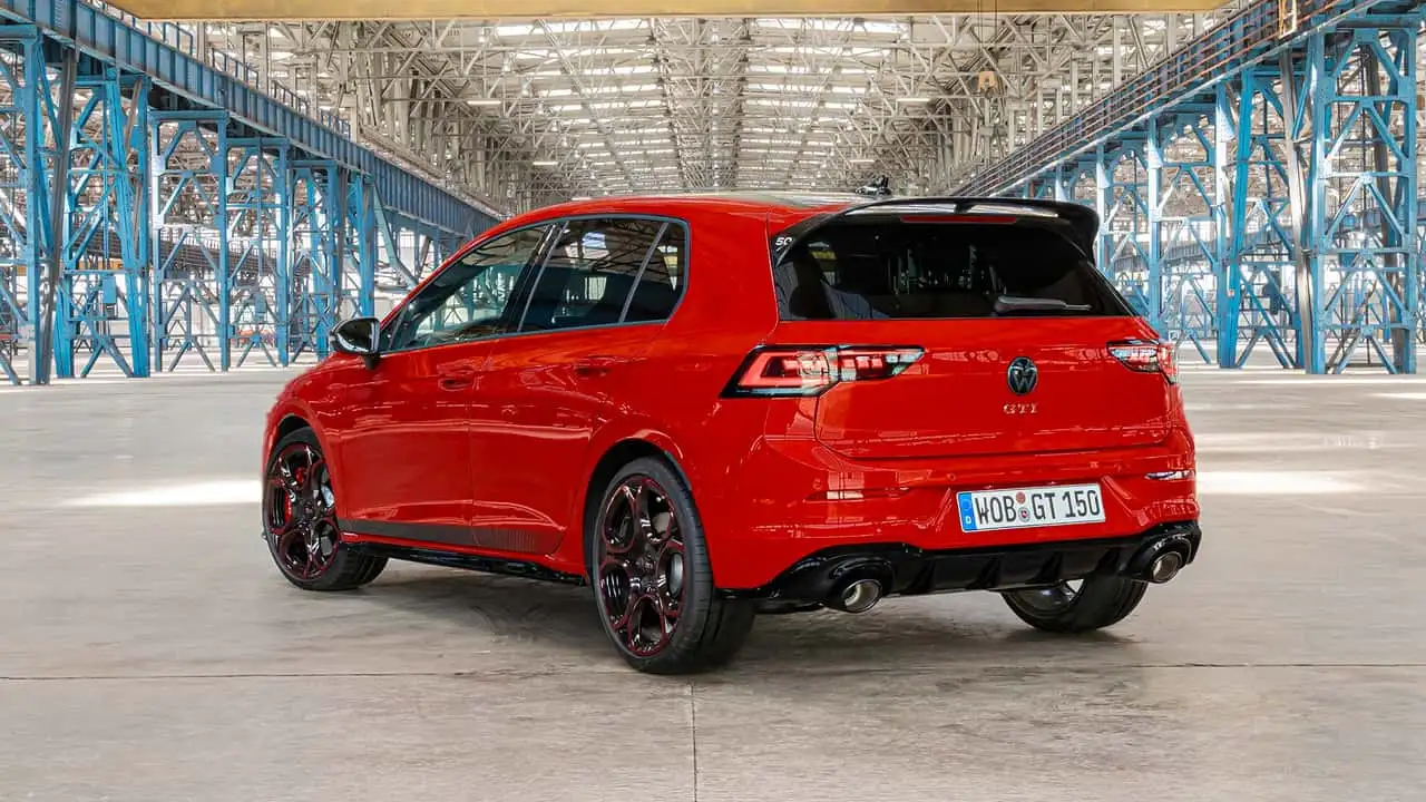 VW Golf GTI Crowned Fastest Front-Wheel-Drive Car At The Nürburgring
