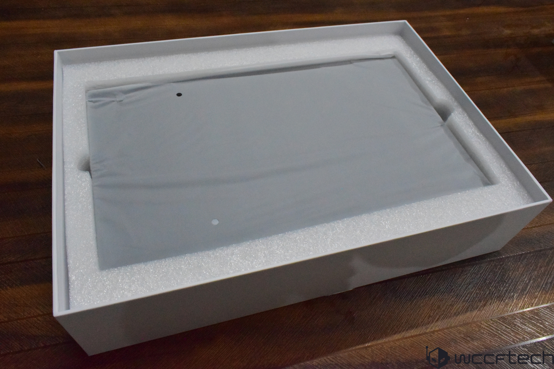 Uperfect UFree V Review: Ein kabelloser „echter“ Portabler Monitor mit unglaublicher Kompatibilität und Vielseitigkeit