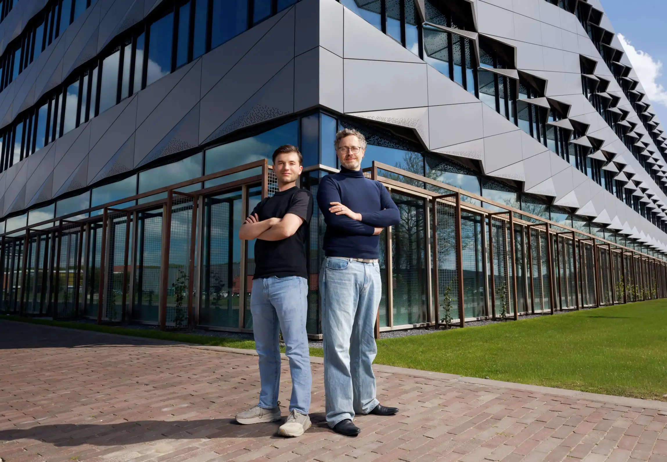 Intel investiert in Unternehmen, das mit Quantenprozessor von 10.000 Qubits baut