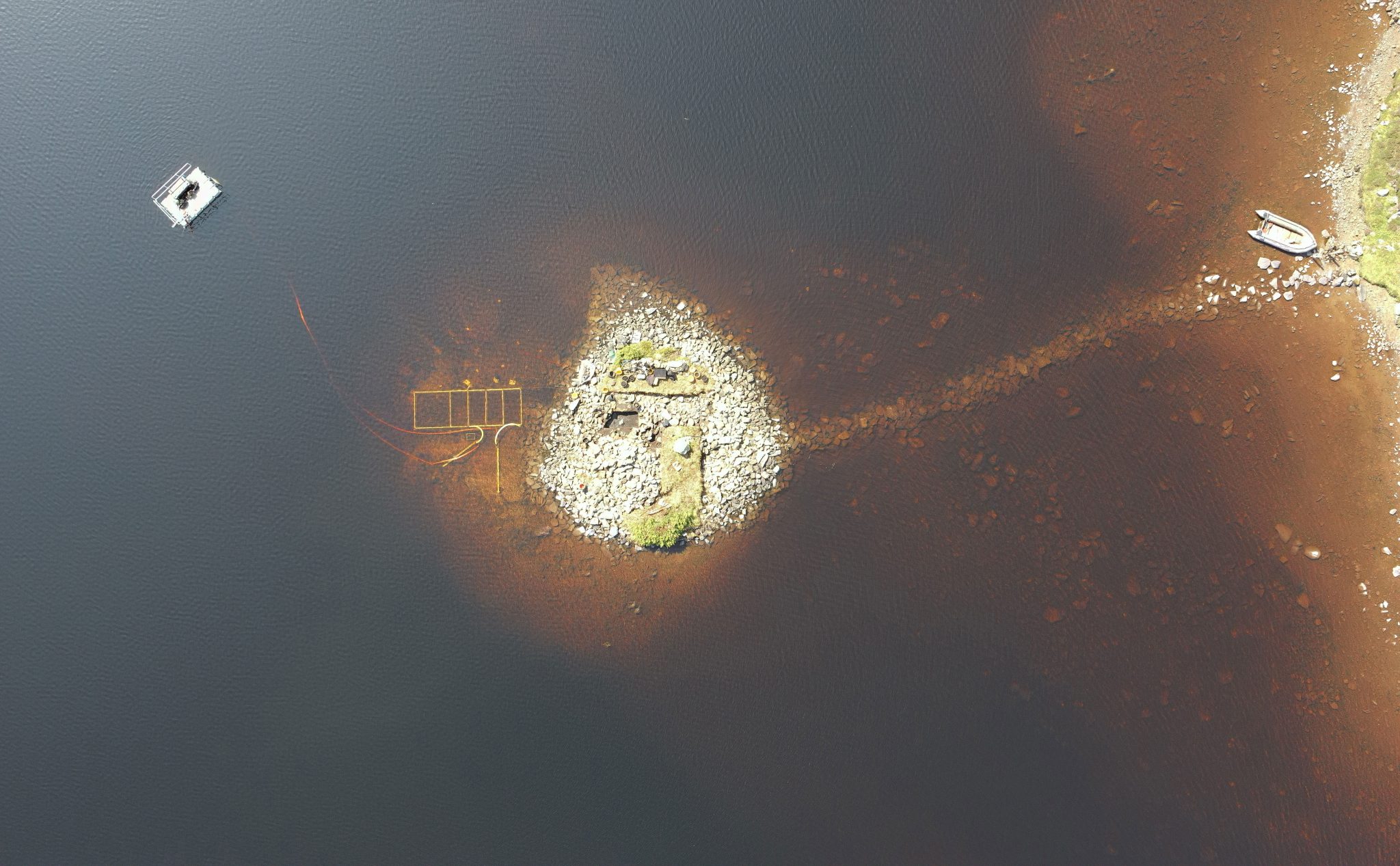 Archäologen entdecken in Schottland künstliche Insel älter als Stonehenge