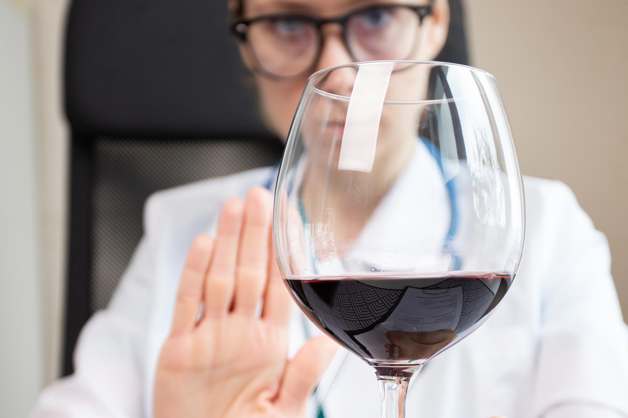 Wissenschaftler bestätigen: Alkohol verursacht flächendeckende Gesundheitsschäden