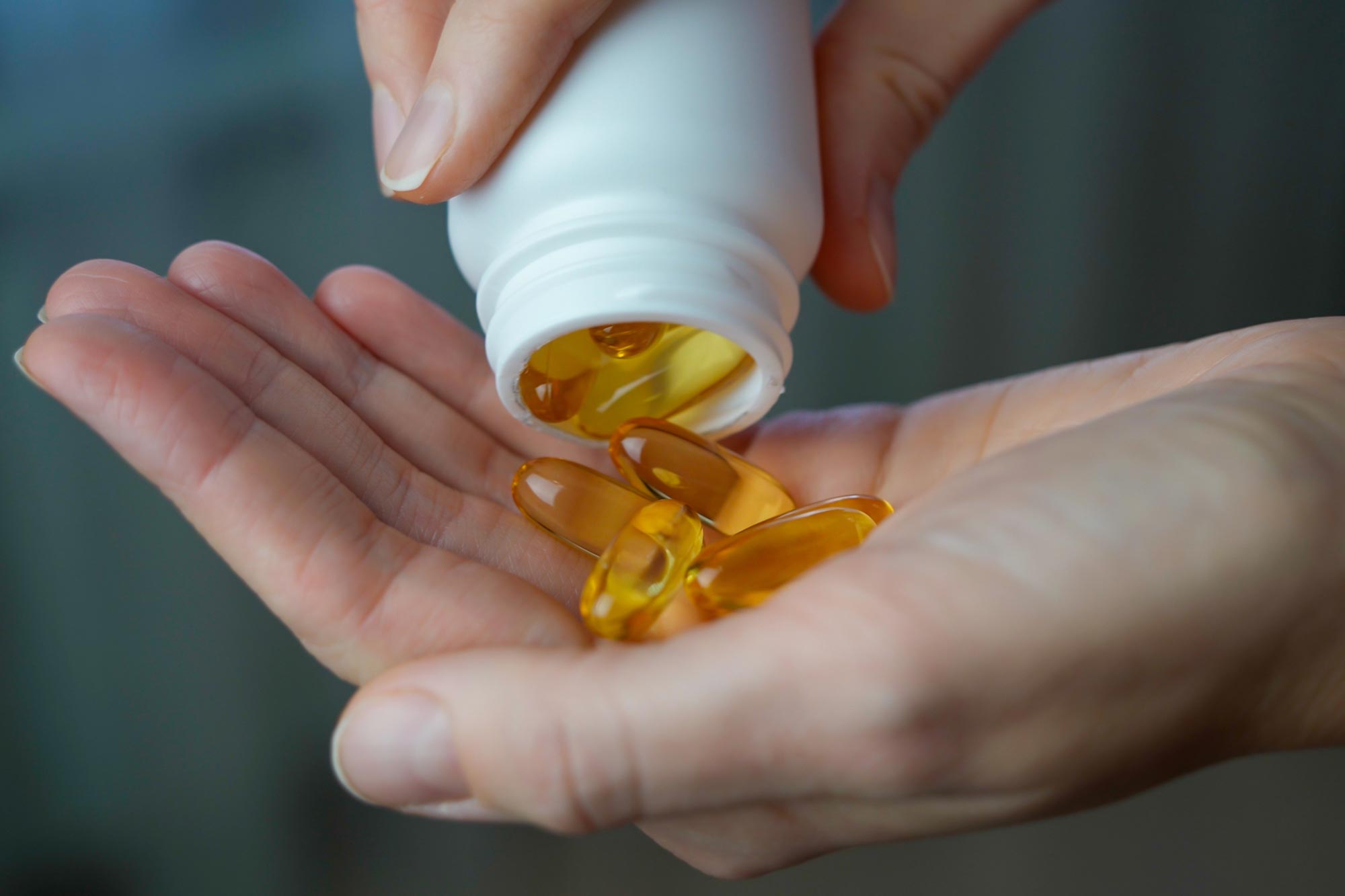 Omega-3-Ergänzungsmittel im Verdacht: Neue Studie verknüpft sie mit kognitivem Abbau