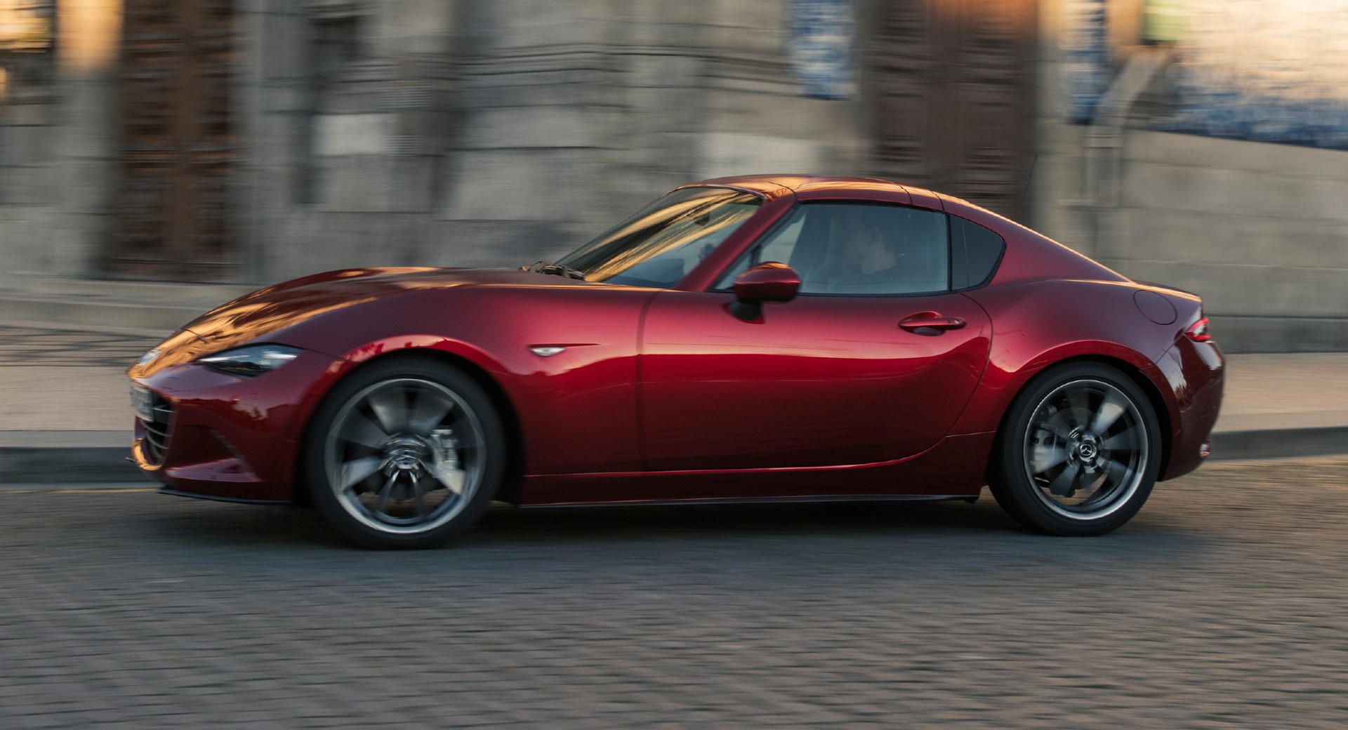 Mazda MX-5 Miata steigt um 60 Prozent, während SUVs im Wert fallen