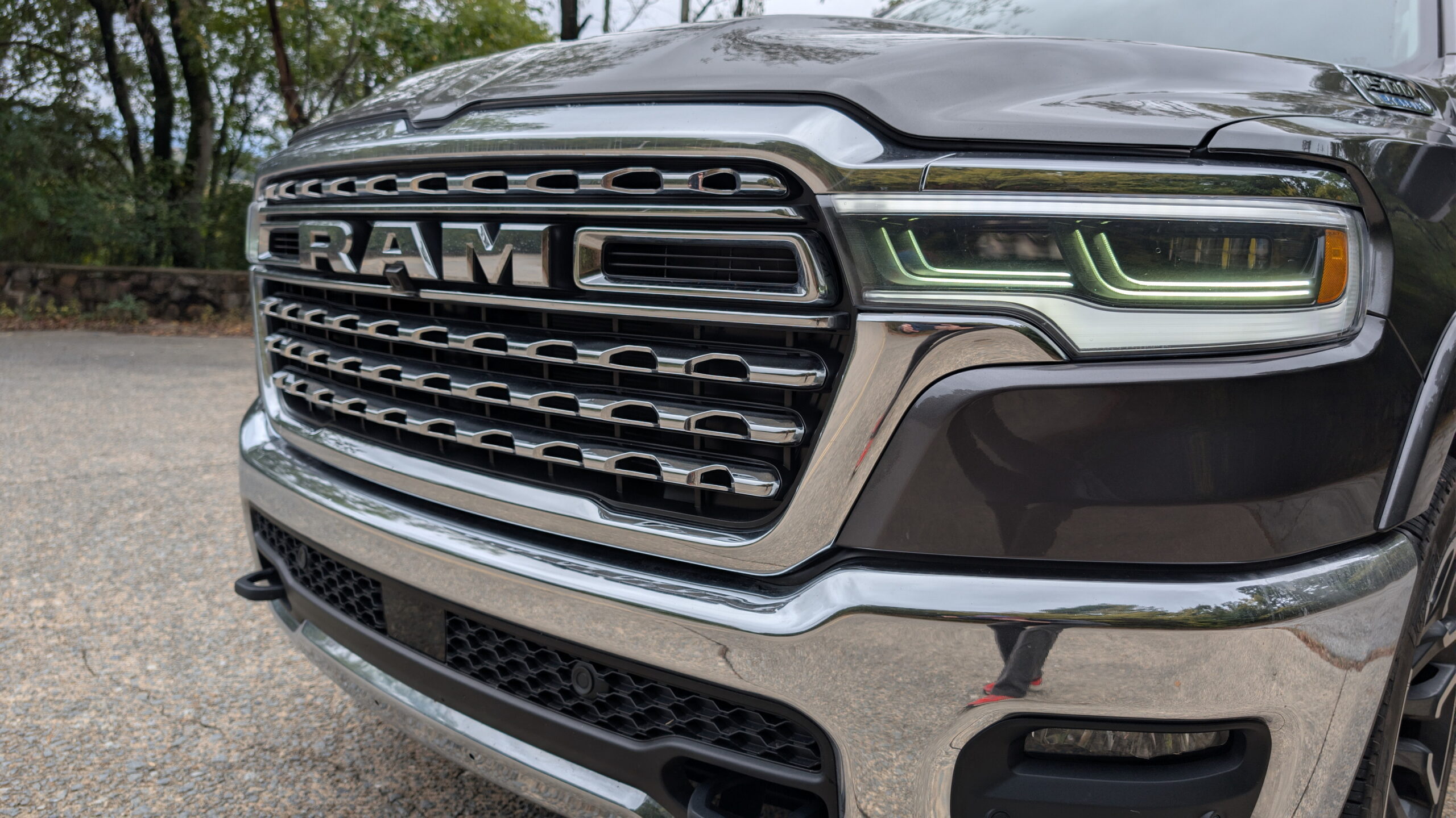 Der 2026er Ram 1500 V8 Hemi: Auf dem Papier schlechter, in der Praxis besser als der Hurricane Six | Testbericht | Carscoops