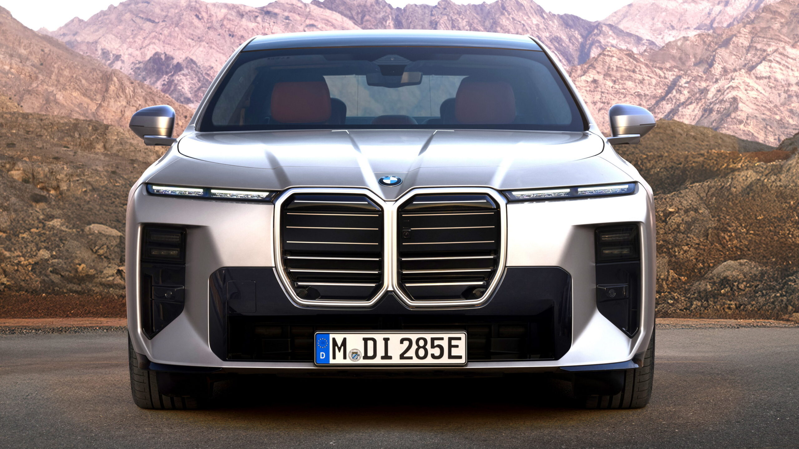 Das Facelift des BMW 7er enthüllt das Design-Konzept für alle älteren Modelle, die noch verkauft werden