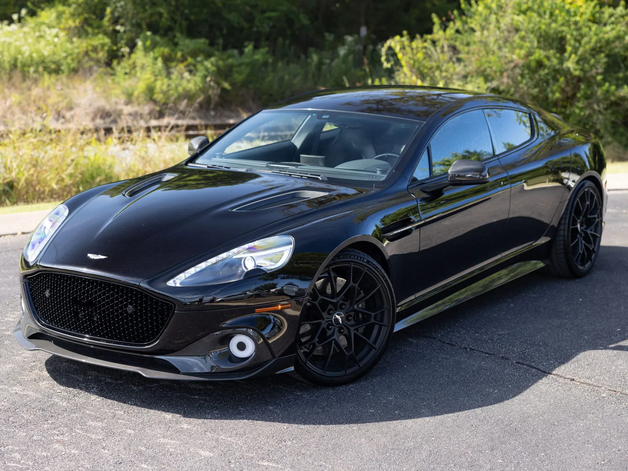 Der V12 Super Sedan ist ein totes Segment – aber dieser Aston Martin hat das nicht verstanden | Carscoops
