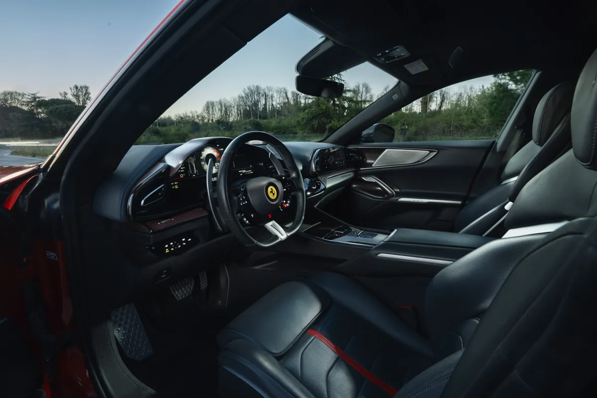 Ferrari löste das einzige Problem des Purosangue, das niemand hatte, und ein weiteres, das sie doch hatten | Carscoops