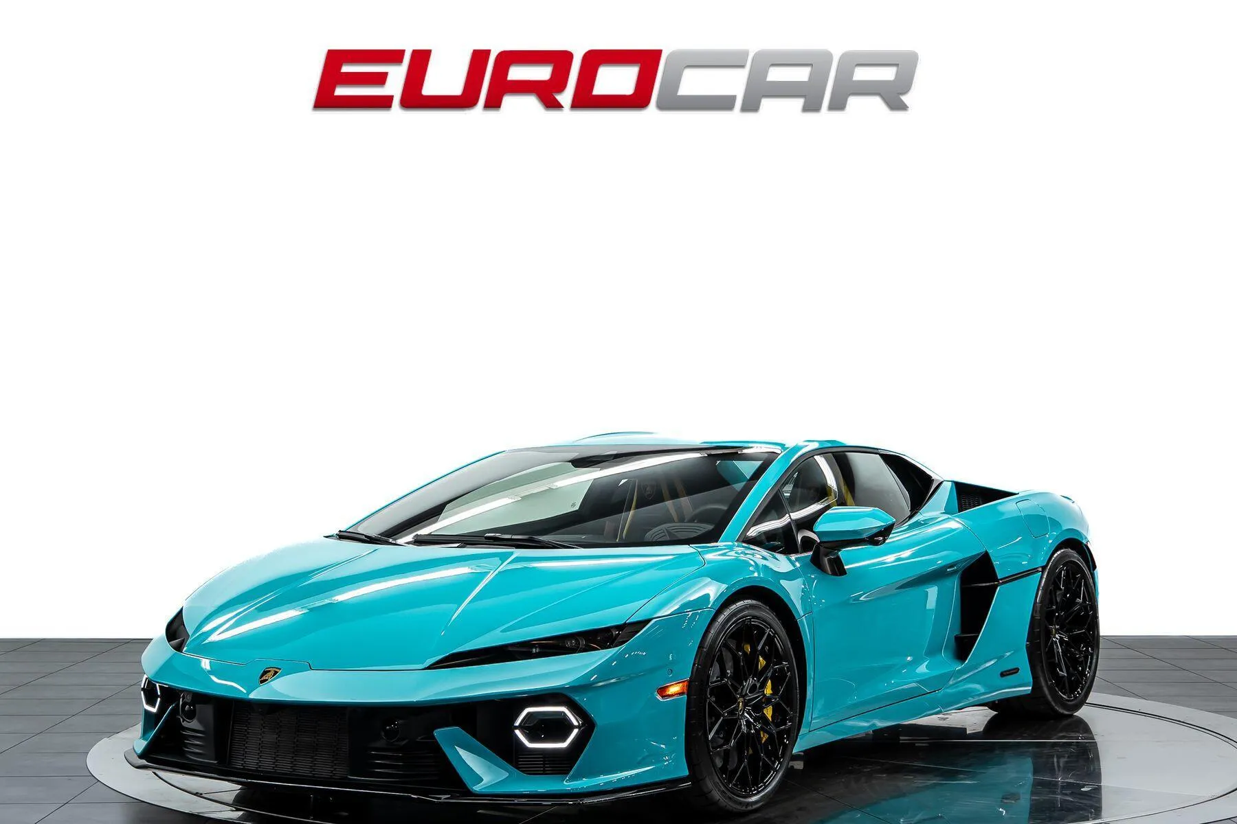 Zwei nahezu neue Temerarios sind bereits erhältlich und haben noch nicht 60 Meilen zurückgelegt | Carscoops