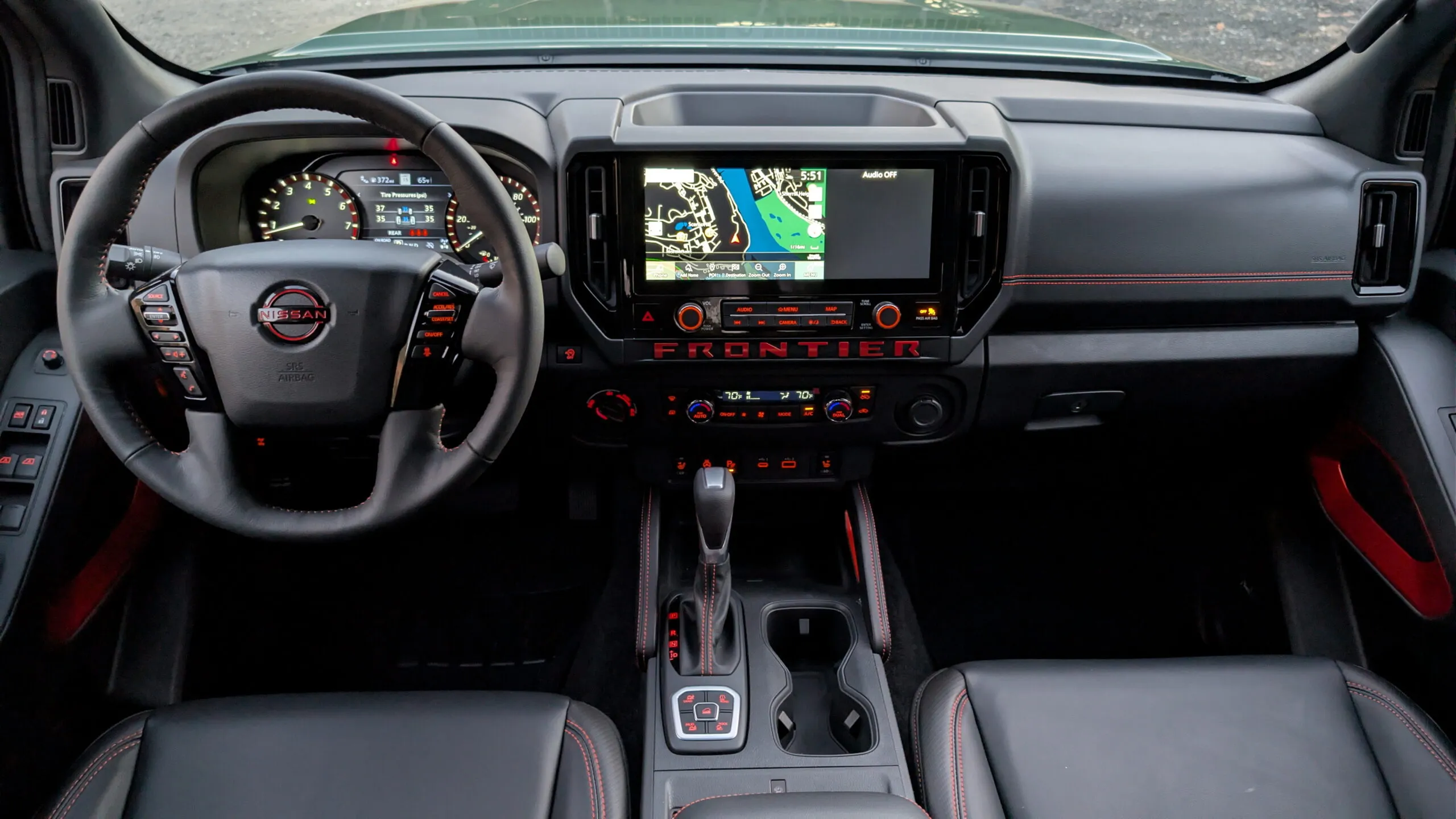 Der Nissan Frontier Pro-4X von 2026 kostet weniger als ein voll ausgestatteter Tacoma und fühlt sich auch so an | Testbericht | Carscoops