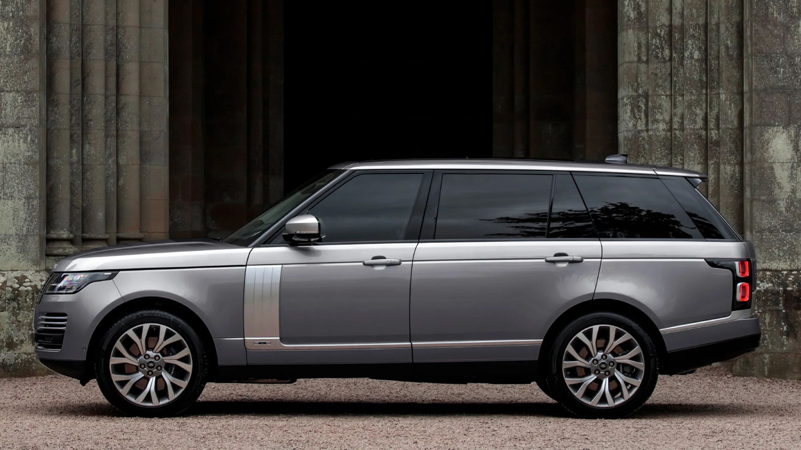 Nach 522 Fehlern wirkt der Rückruf des Range Rover lächerlich klein | Carscoops