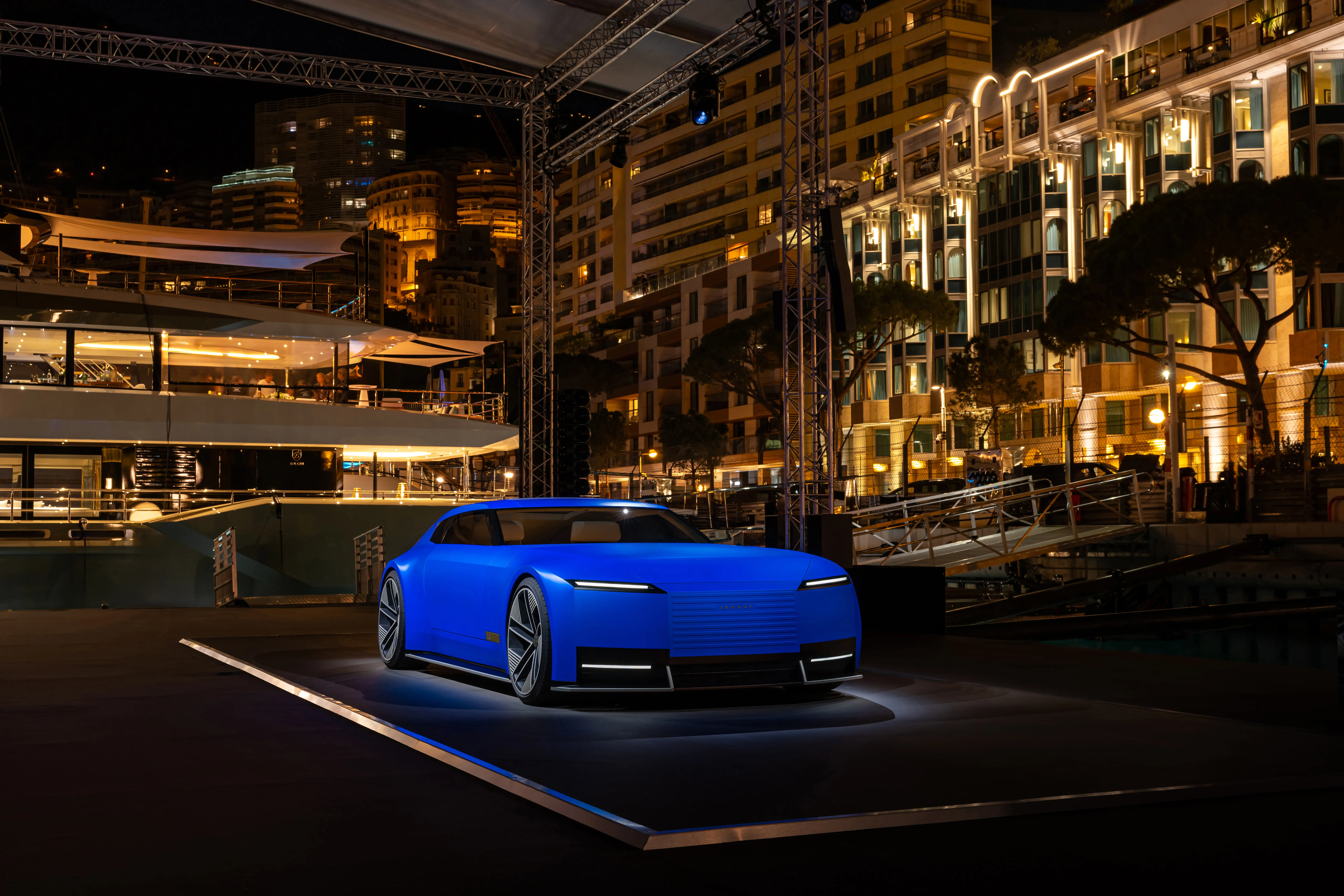 Jaguar's 1.000-PS Antwort auf Bentley sieht nichts mehr aus wie das Jaguar, das Sie kannten