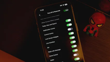 Was bedeutet die Linie unter dem Akkubalken auf dem iPhone-Sperrbildschirm?