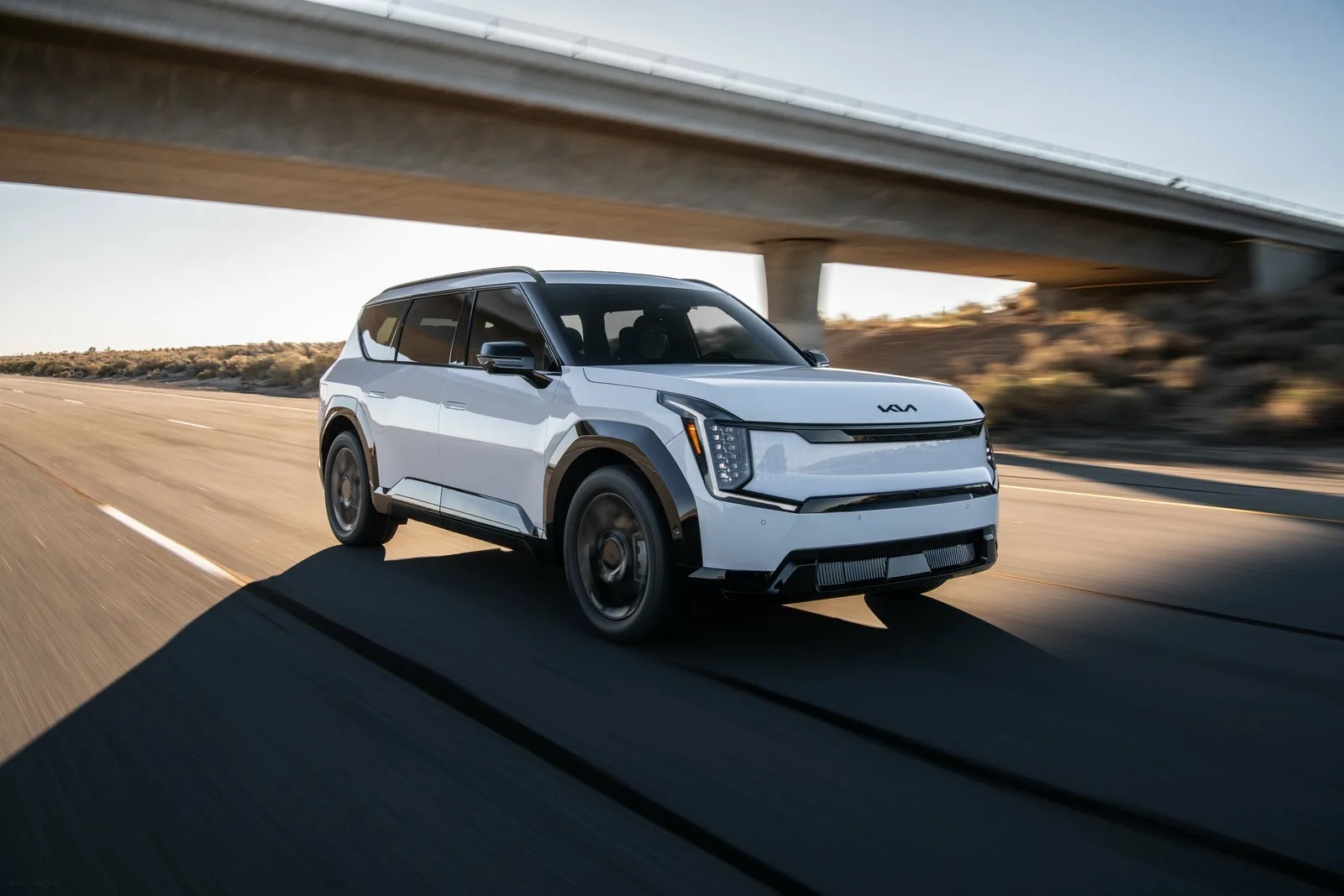 Kia EV9 Owners Are Reporting Battery Failures, And Long Waits For Fixes | Carscoops