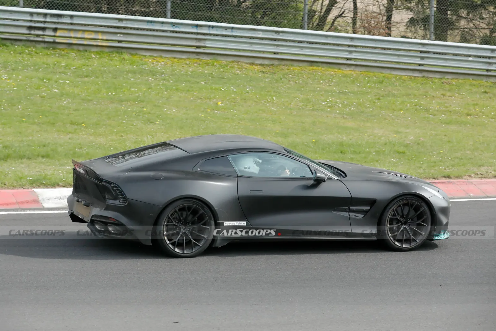 Aston Martin will mehr Vanquish: 824 PS und vier Auspuffe