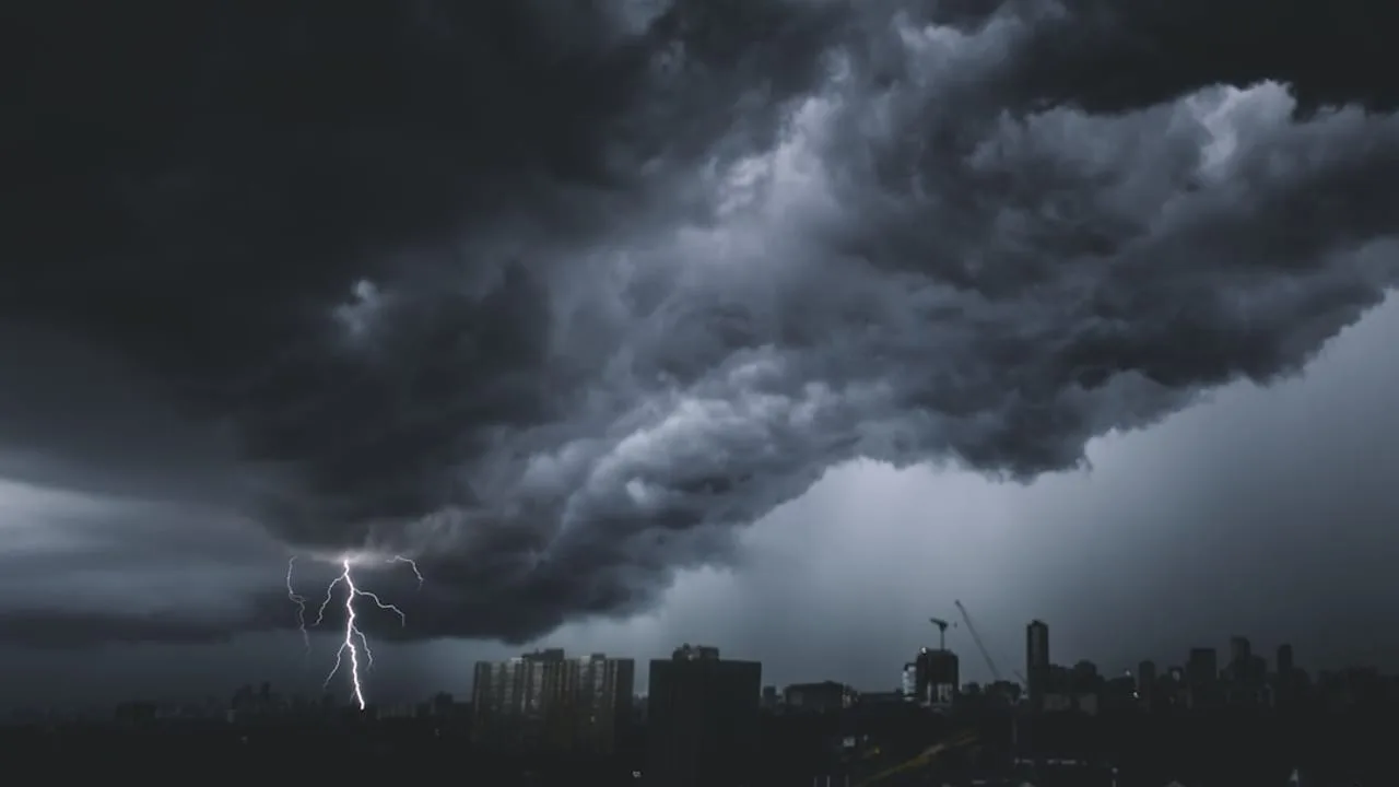 Wird die Atmosphäre zum neuen Schlachtfeld? Chinas Waffensysteme für Wettermanipulation und geopolitische Sicherheit