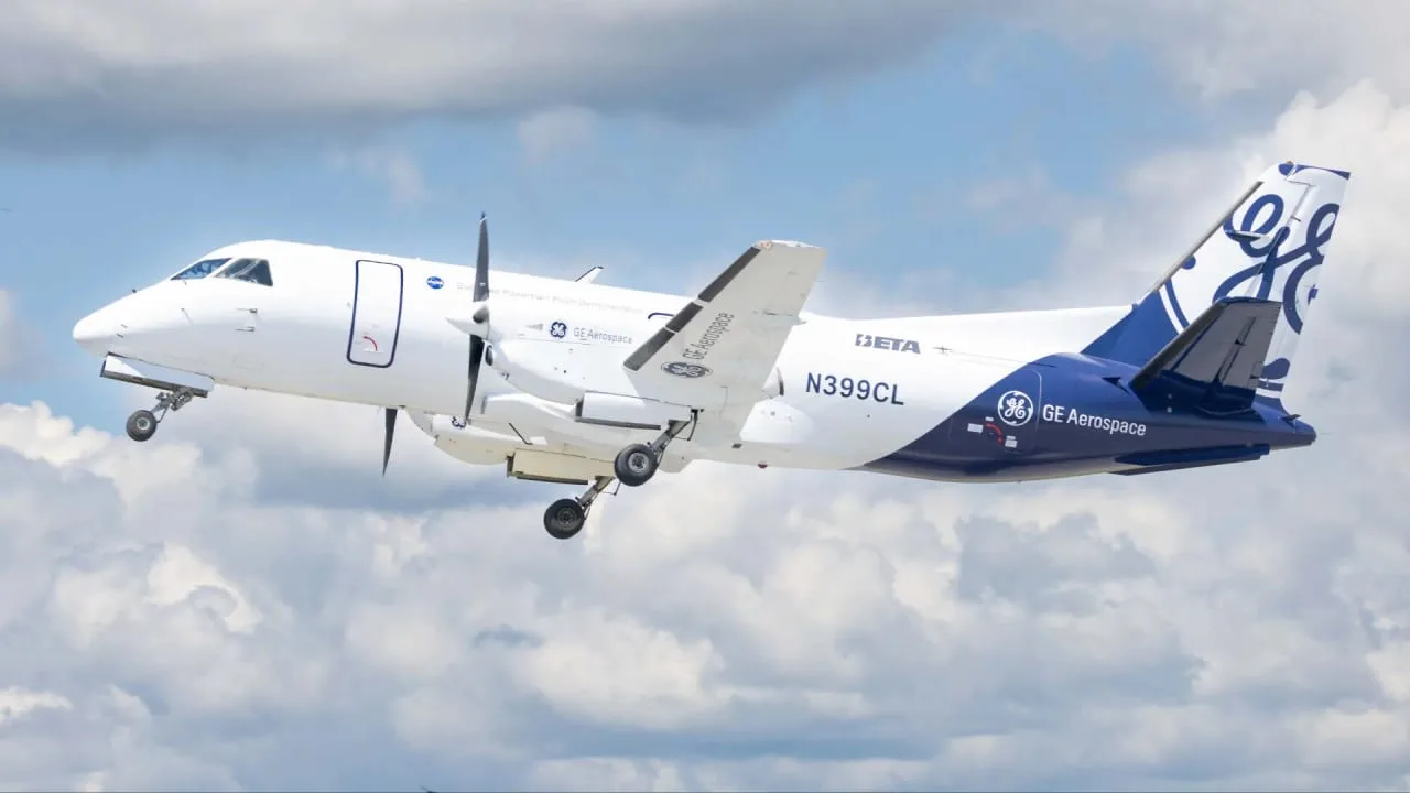 GE Aerospace und NASA haben mit einem Hybridflugzeug einen Höhenrekord von 9.000 Metern aufgestellt.