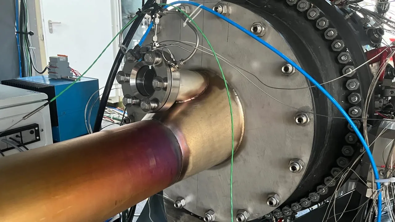 Neuer Meilenstein in der Luftfahrt: Erfolgreicher Ersttest eines Hochleistungs-Wasserstoffmotors