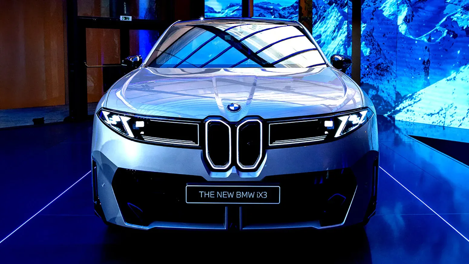 BMW Adds A 395-Mile Base iX3 And A Carbon Black Package For Summer | Carscoops