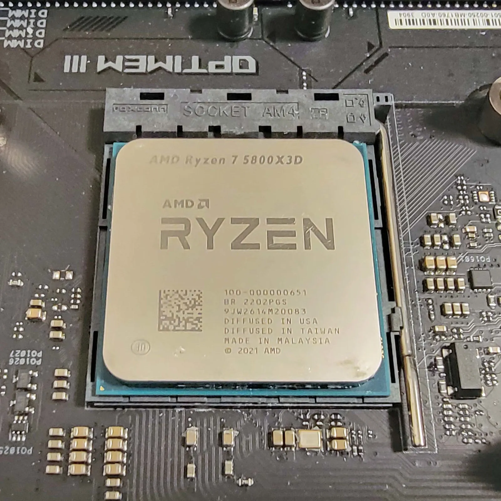 AMD Ryzen 7 5800 ×3D: Für die 10-Jahres-Edition komplett neu entwickelt