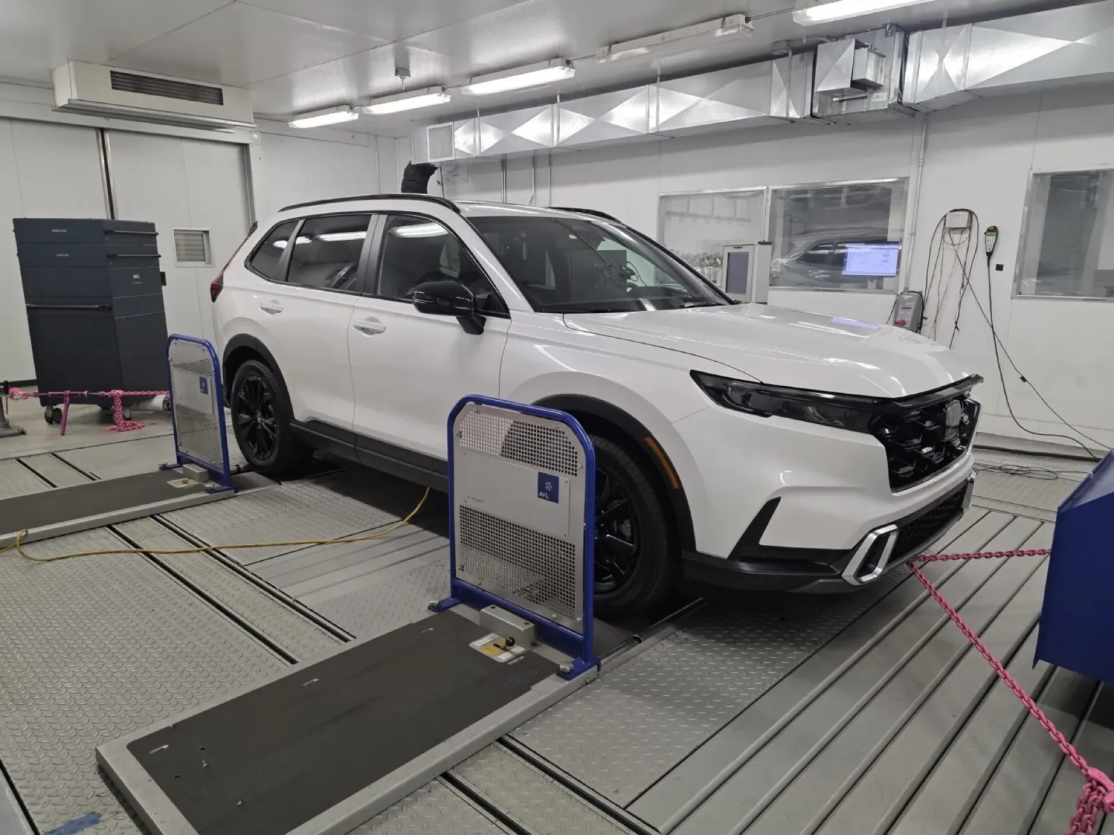 Elektroautos leiden im Winter, Hybride im Sommer