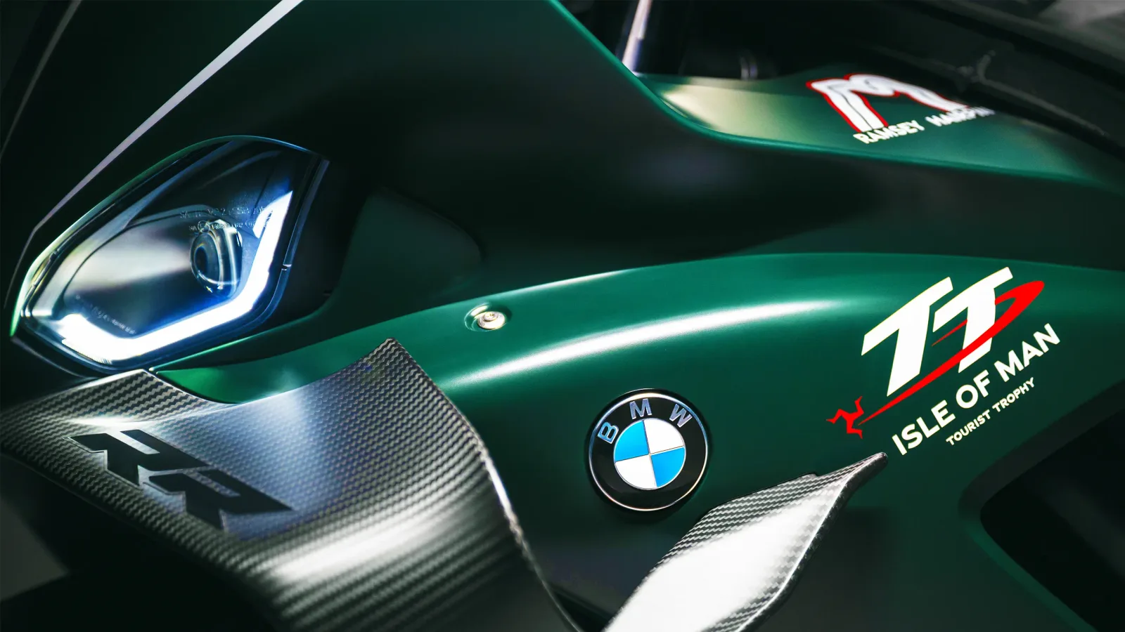BMW M 1000 RR kostet so viel wie ein Toyota Supra