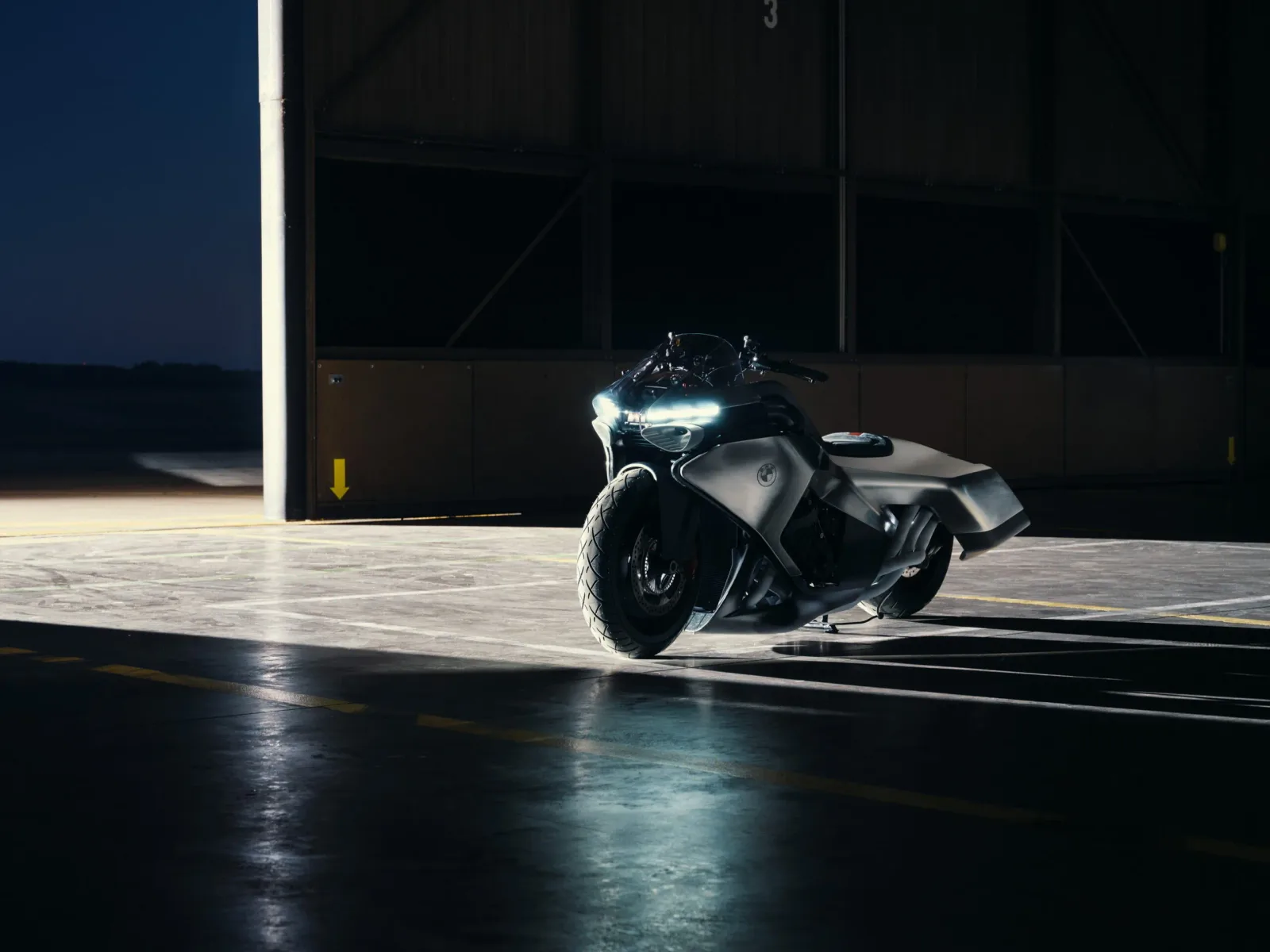 BMW Vision K18 lässt Gold Wing plötzlich sinnvoll erscheinen