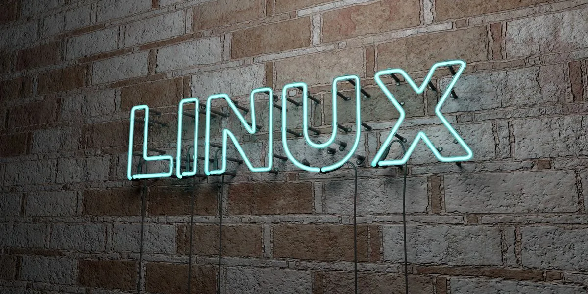 Linux bereitet sich auf den vollständigen Abbruch des veralteten x32-Hybridmodus vor: Bis 2027 soll die Funktion wegen geringer Nutzung abgeschafft werden.