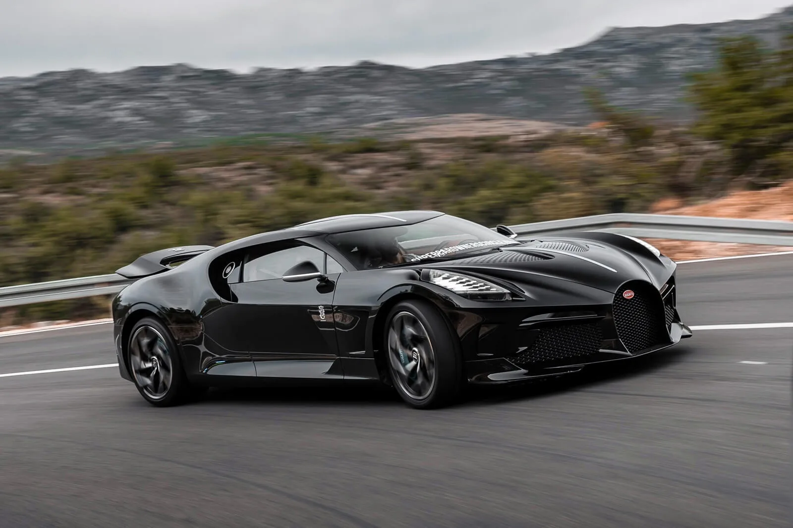 20 Millionen Dollar-Sondermodell: Bugatti „La Voiture Noire" entdeckt in deutscher Tiefgarage