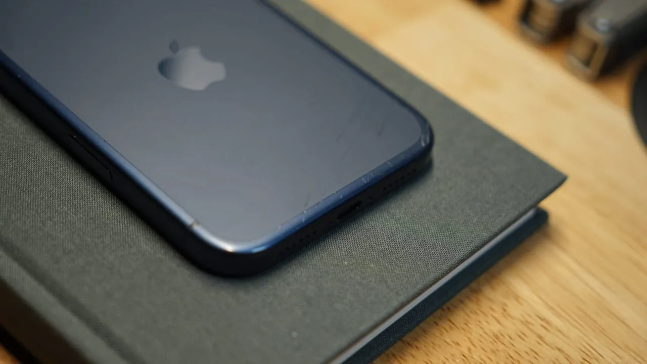Apple-Produktkarte geleakt: Klappbares iPhone und neue KI-Pläne