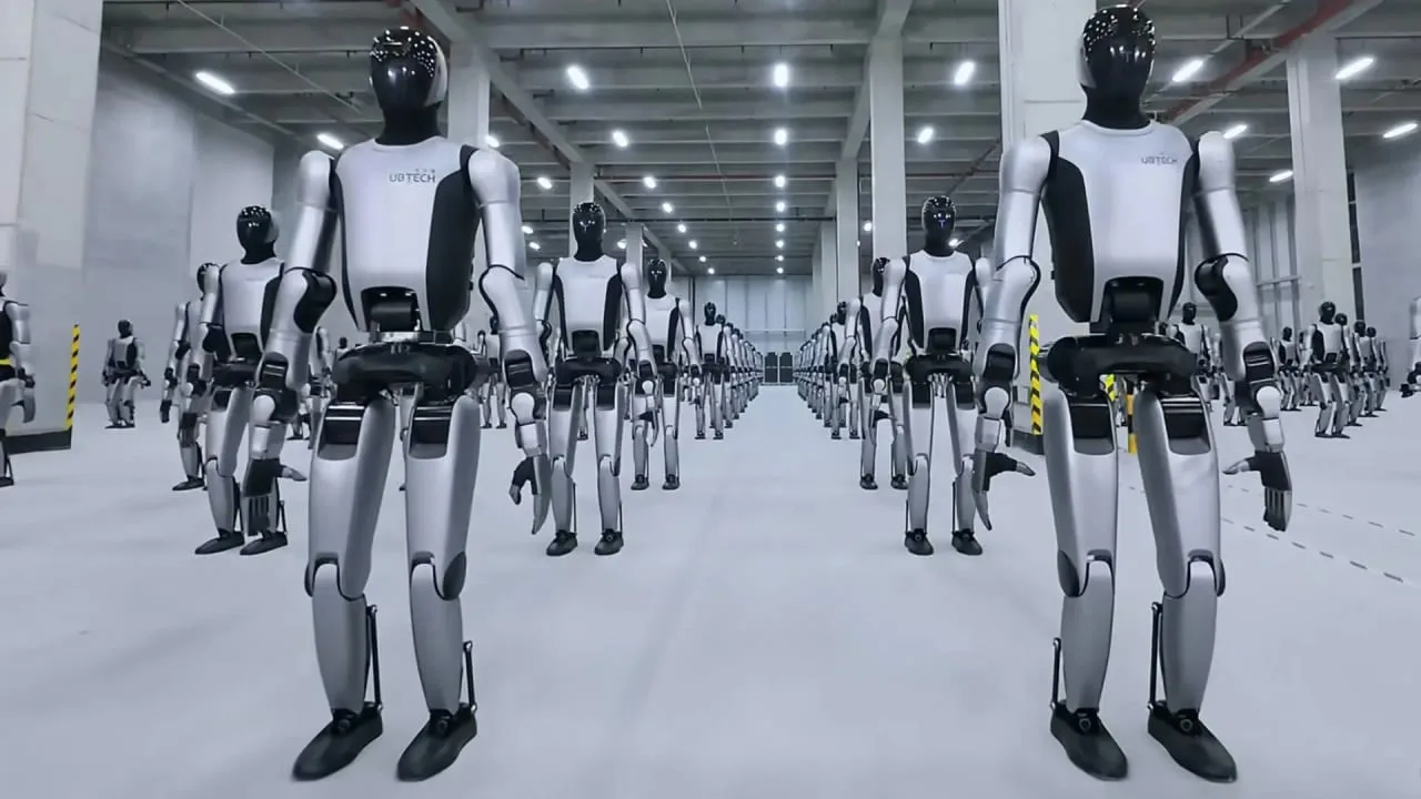 Weltmeisterschaft der humanoiden Robotik: 2.000 Maschinen treten in Peking an