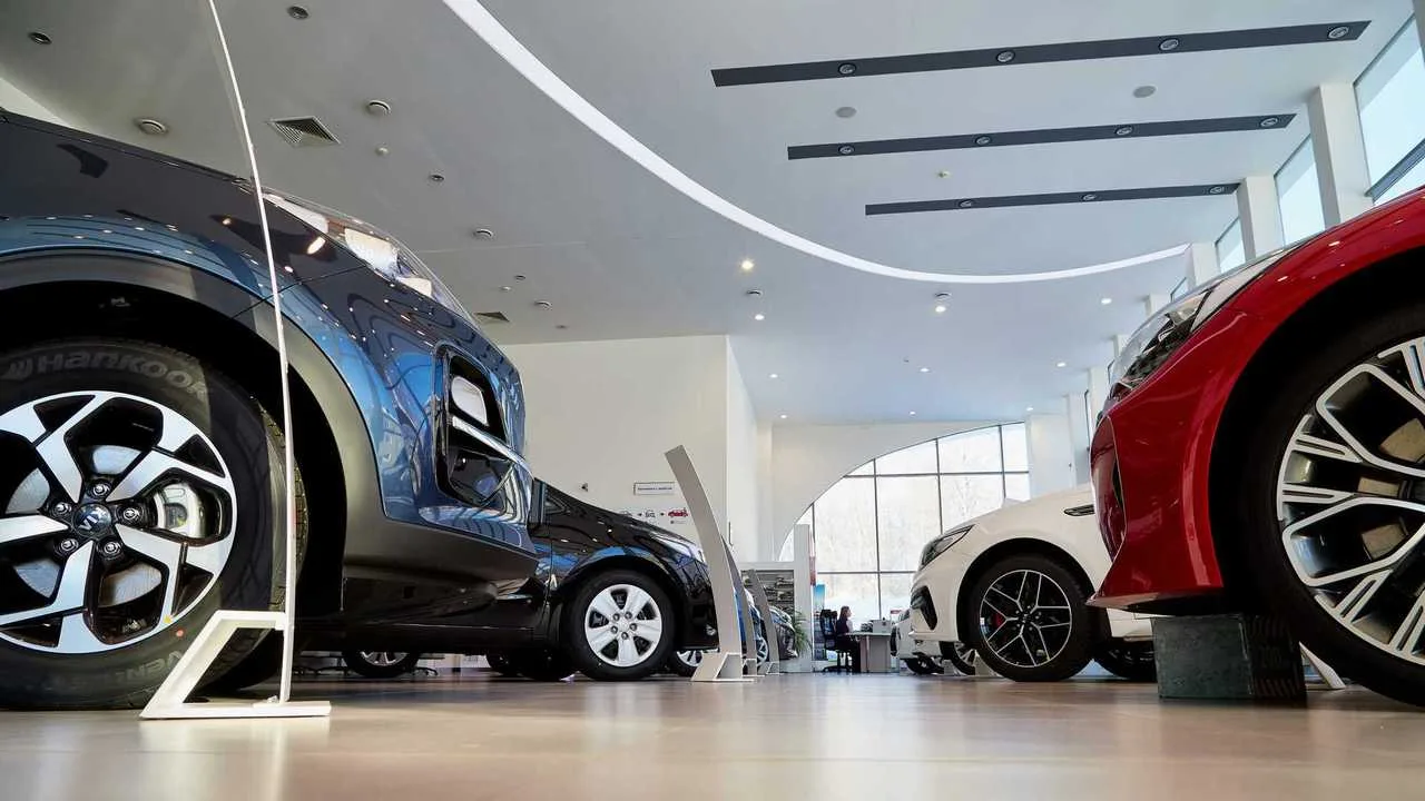 A Record Number Of Americans Are Taking Out 6-Year Car Loans