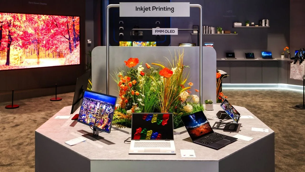 Lenovo Legion R9000P: Der weltweit erste Laptop mit druckendem OLED-Display