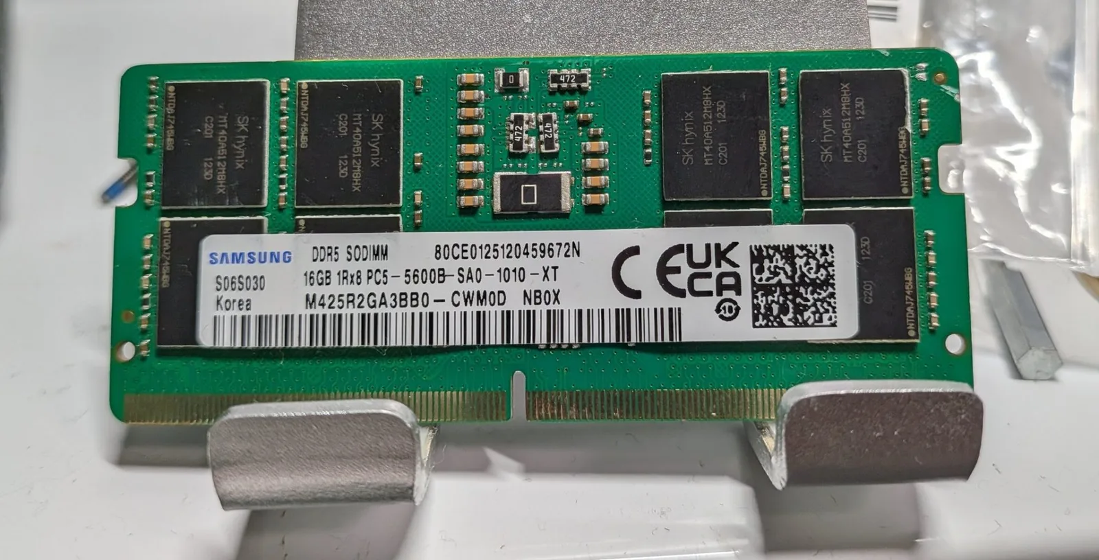 Fälschungen mit Plastikchips treiben DDR5-Preise aus dem Ruder
