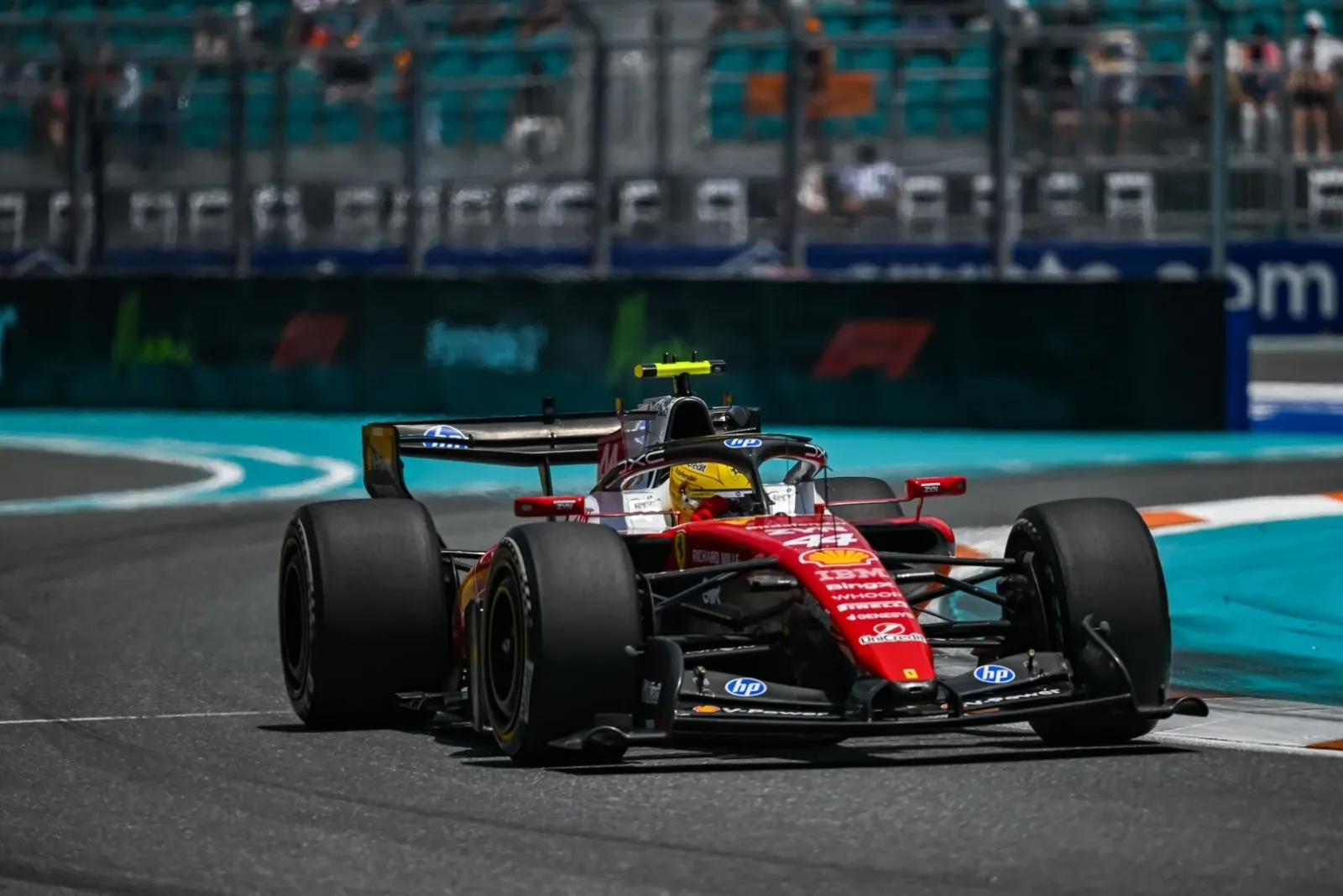 F1 Wants To Trade Its Hybrid V6 Future For The Sound Of A V8 | Carscoops