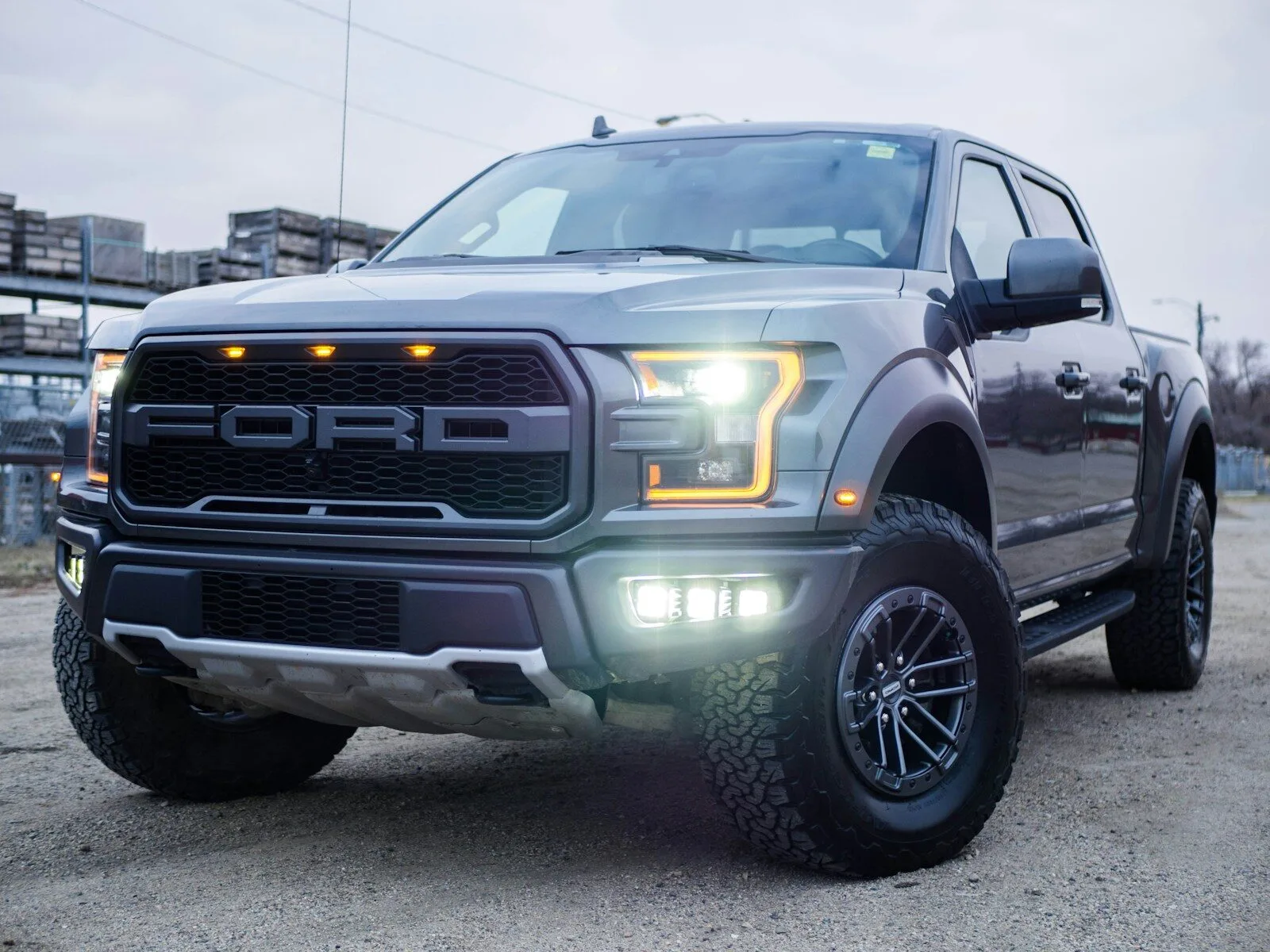 Ford pausiert Produktion des Bestseller F-150: Mangel an Motorhauben lähmt den Markt