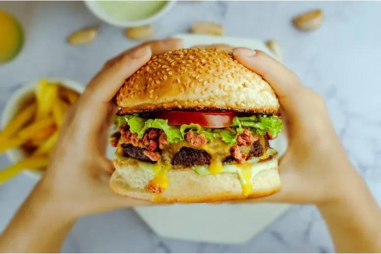 Scientists Discover Surprising Effect of Ultra-Processed Foods Inside Thigh Muscles