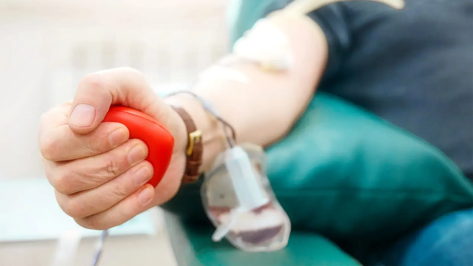 Genomic test may help breast cancer patients safely skip chemotherapy