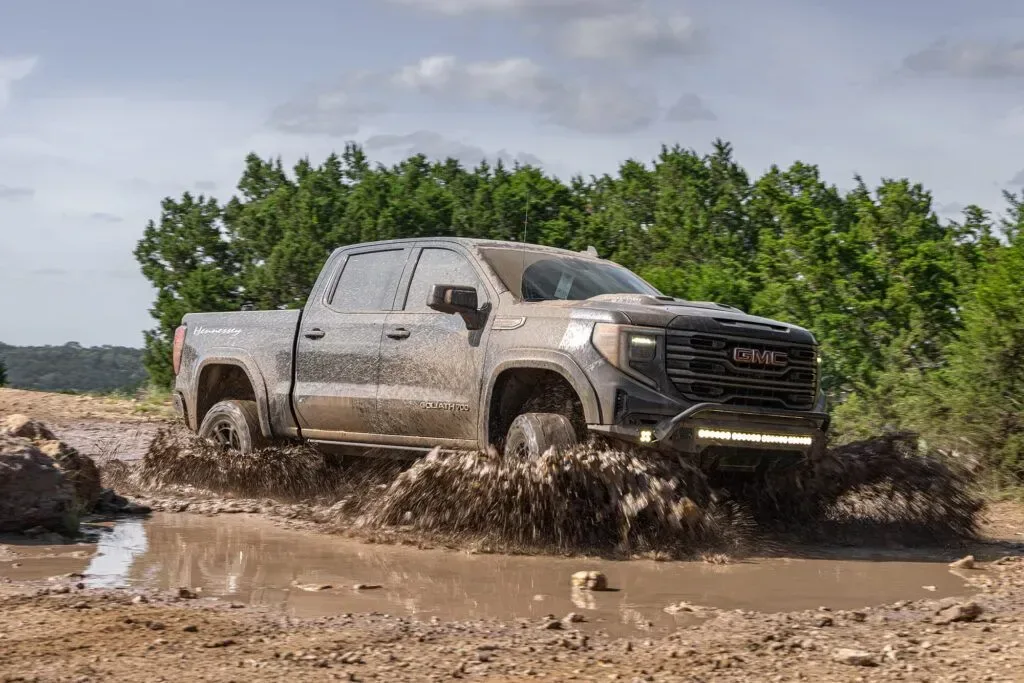 Hennessey verwandelt GMC Sierra AT4 in 700-PS-Rival für den Ford Raptor