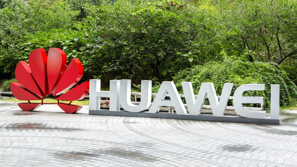 Huawei umgeht US-Sanktionen mit neuem SSD-Paket: Chinesischer Riese entwickelt 122-TB-Festplatte mit proprietärer 3D-NAND-Technologie