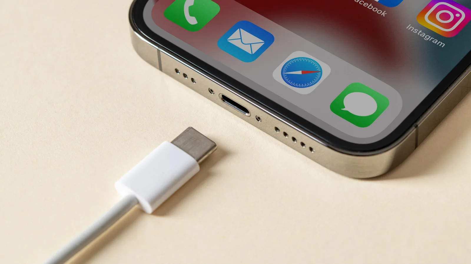 Does Your USB Cable Support Fast Charging? Here's How To Tell